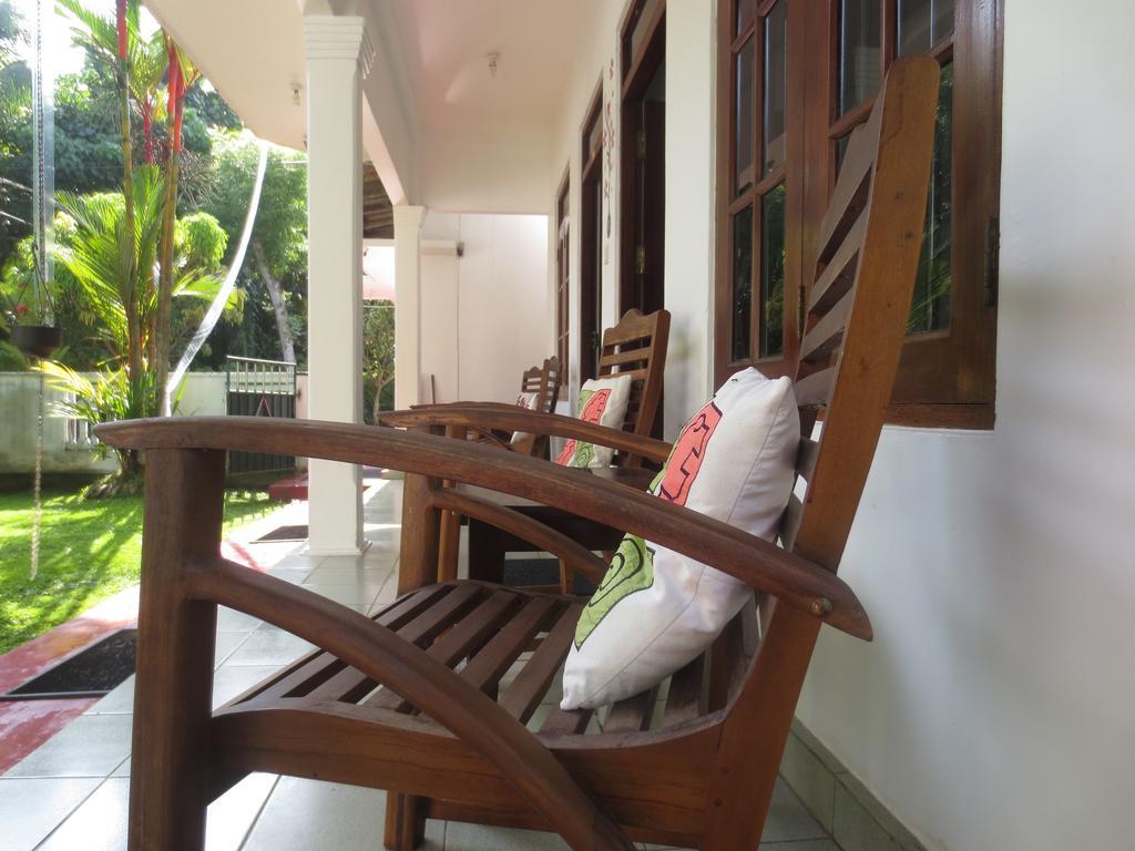 Jungle Holiday Home Hikkaduwa Esterno foto